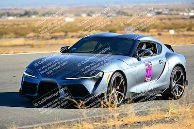 media/Nov-16-2024-Extreme Speed (Sat) [[6587d07cc4]]/Gold Group/Session 3 (The Bowl)/